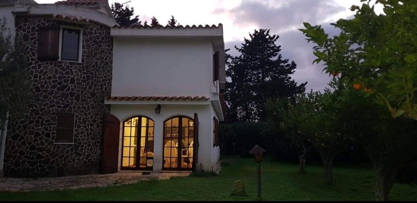 Apartamento Il Giardino Di Frafa Quartu SantʼElena Exterior foto