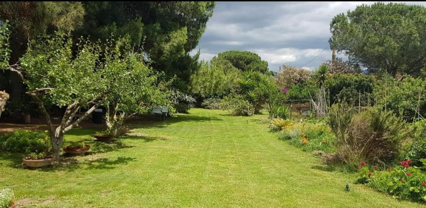Apartamento Il Giardino Di Frafa Quartu SantʼElena Exterior foto
